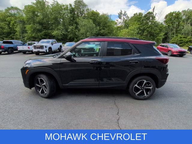 Certified 2021 Chevrolet TrailBlazer RS w/ Sun and Liftgate Package AWD/4WD image 2