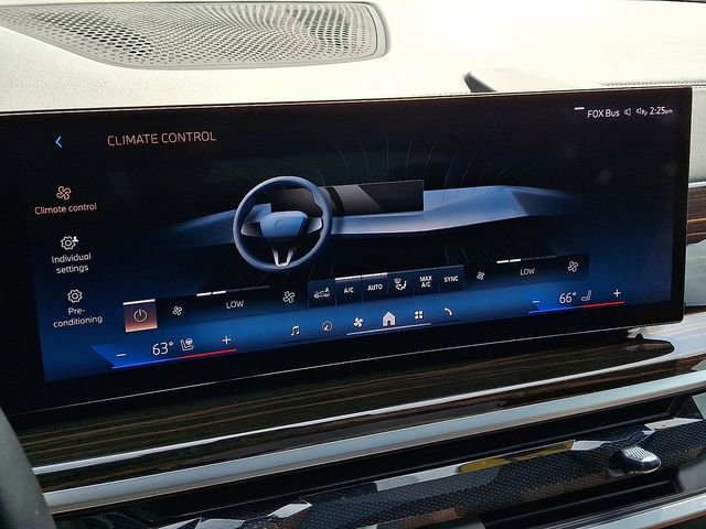 Used 2024 BMW X5 xDrive40i w/ Premium Package image 18