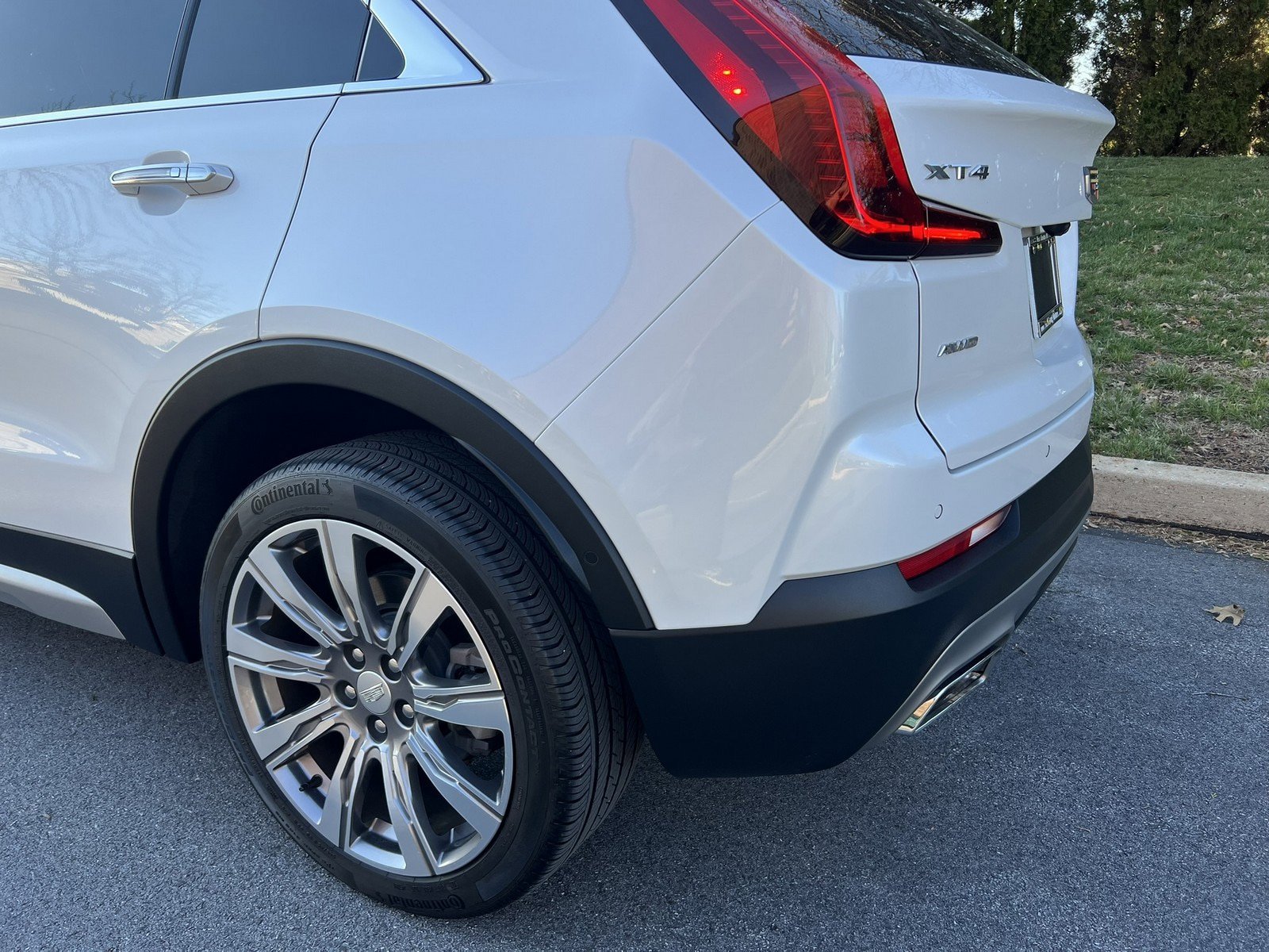 Used 2019 Cadillac XT4 Premium Luxury AWD/4WD image 91