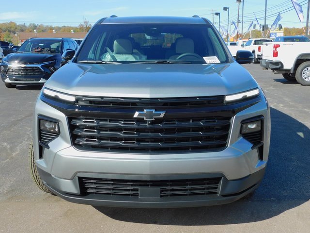 New 2026 Chevrolet Traverse LT w/ Midnight/Sport Edition image 3