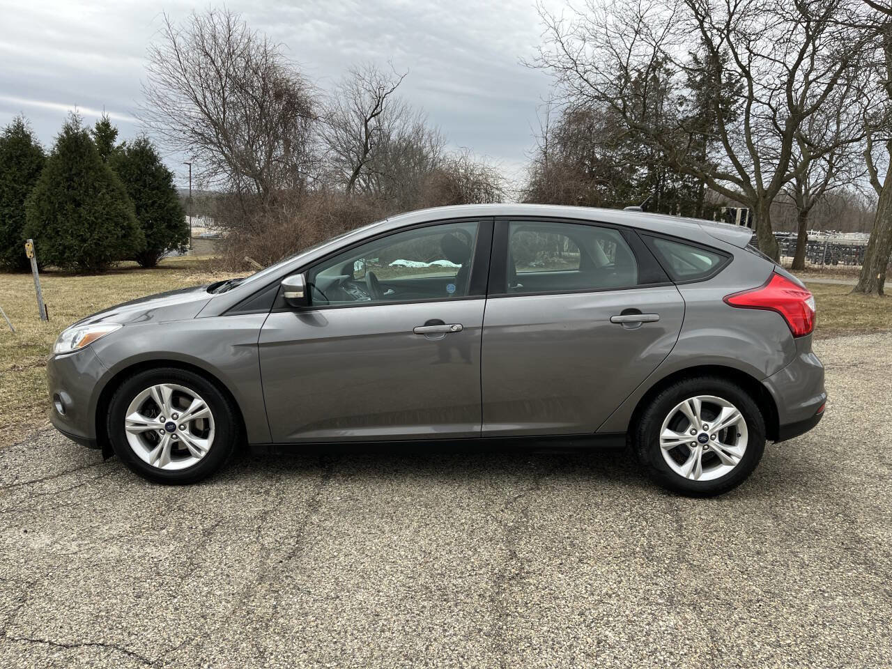 Used 2013 Ford Focus SE image 2