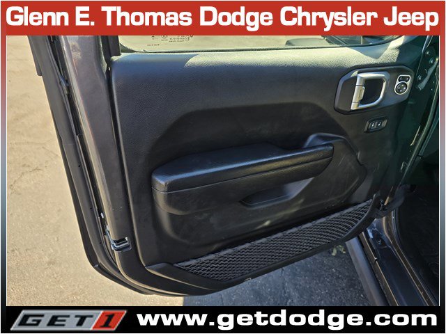 Certified 2023 Jeep Gladiator Willys image 25