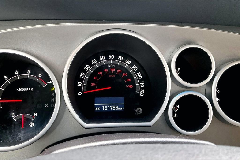 Used 2017 Toyota Sequoia Limited AWD/4WD image 2