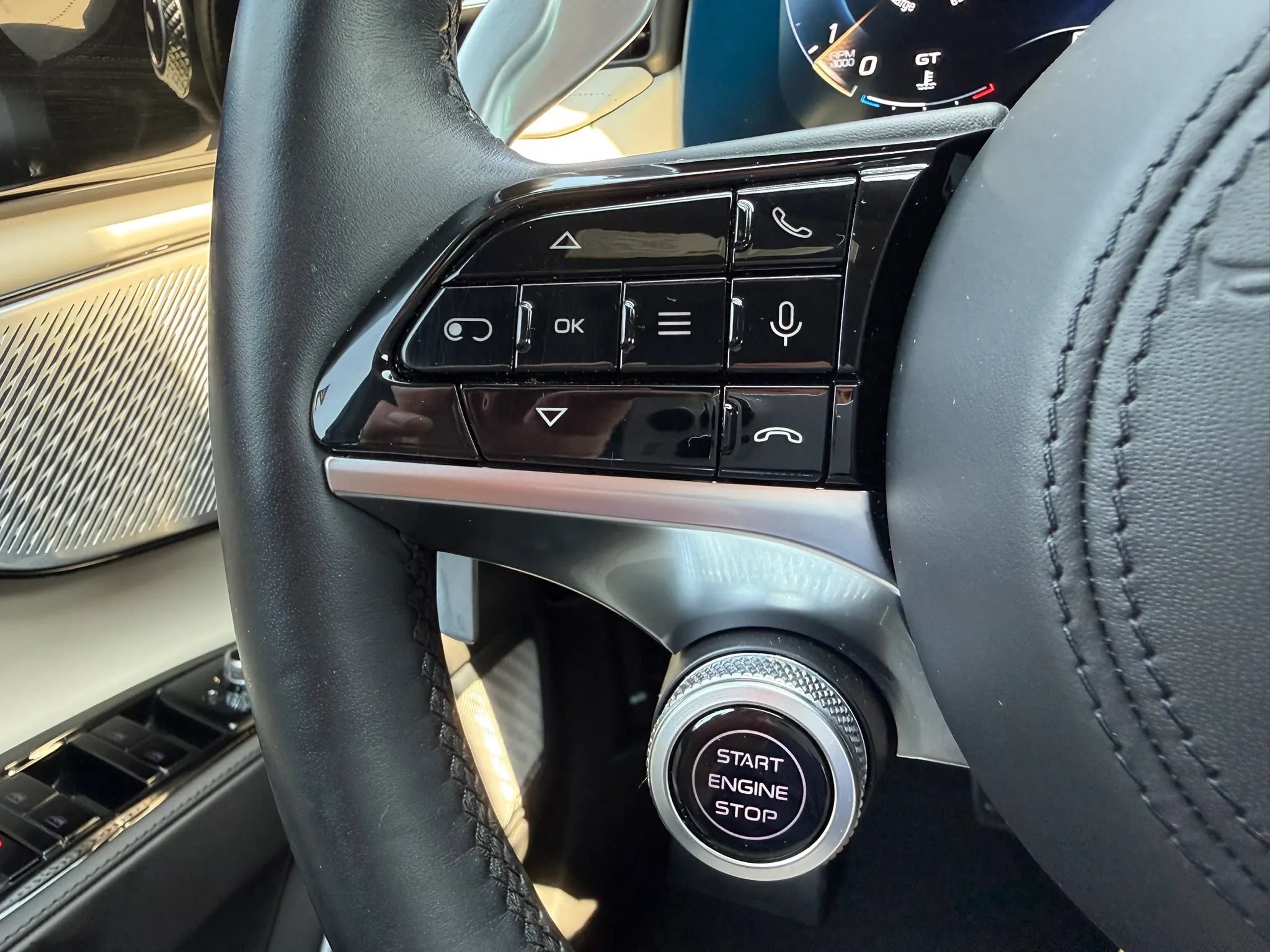 Used 2023 Maserati Grecale Modena AWD/4WD image 25