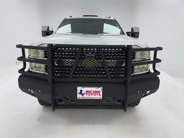 Used 2016 Chevrolet Silverado 3500 High Country w/ Duramax Plus Package image 3