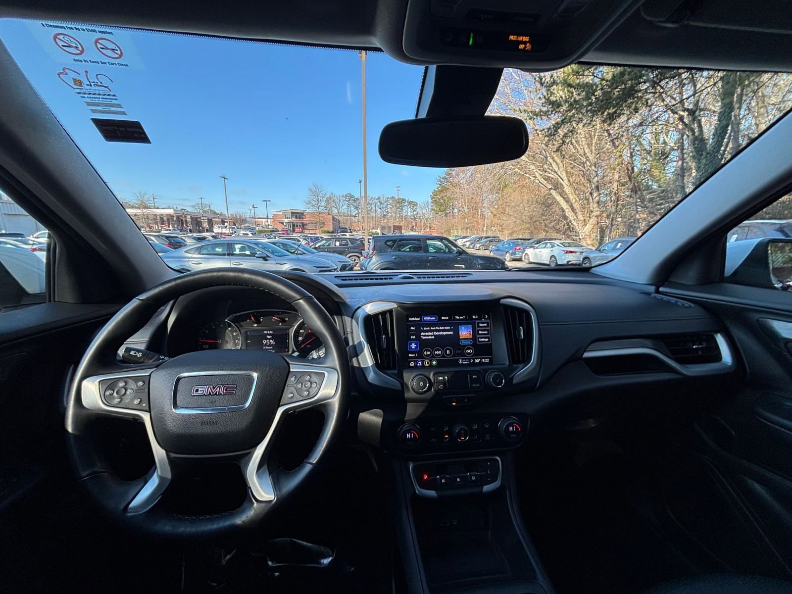 Used 2024 GMC Terrain SLT image 35