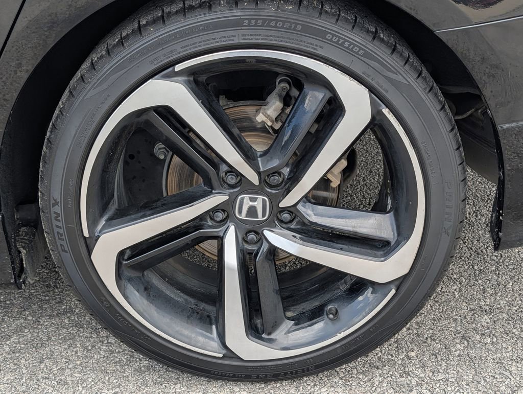 Used 2019 Honda Accord Sport image 9