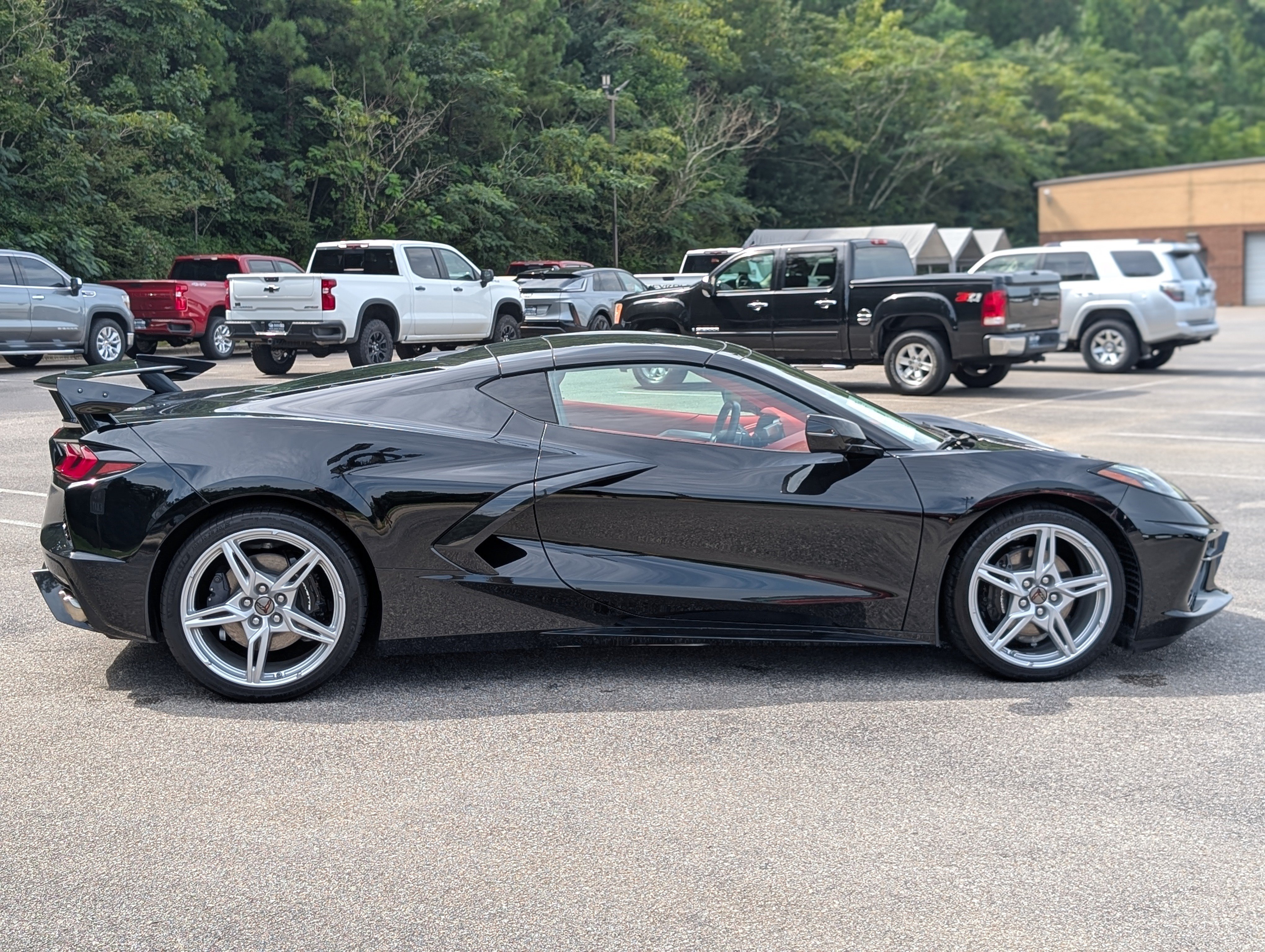 Used 2024 Chevrolet Corvette Stingray Premium Cpe w/ 3LT RWD image 10