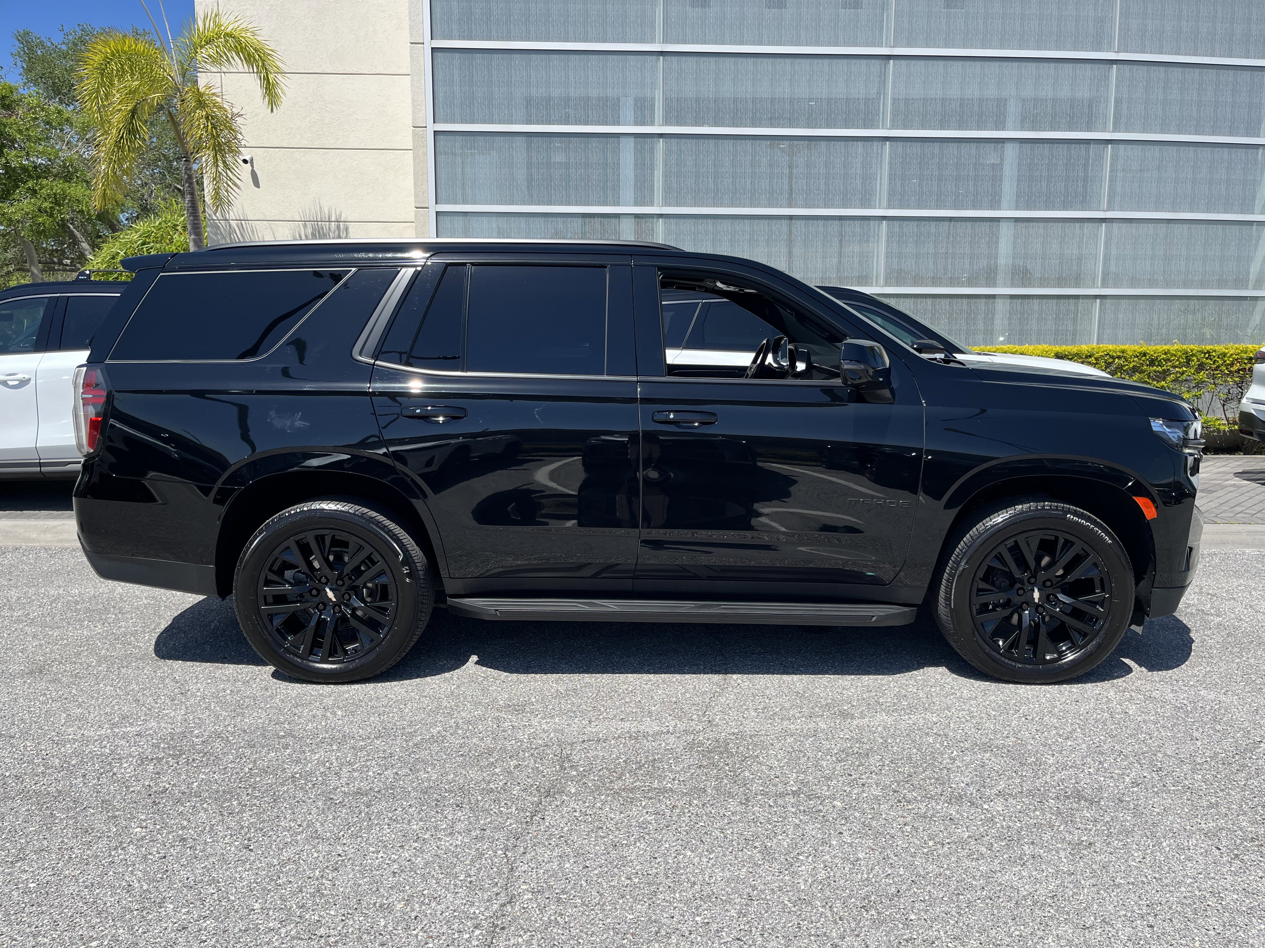 Used 2022 Chevrolet Tahoe LT w/ Luxury Package image 10