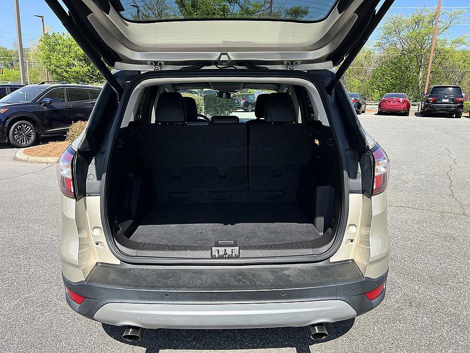 Used 2018 Ford Escape SEL image 15