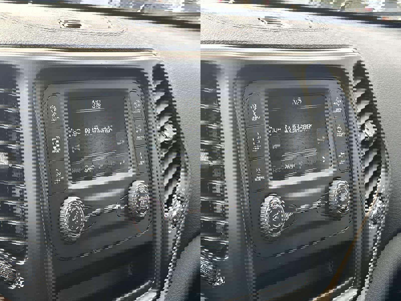 Certified 2018 Jeep Cherokee Latitude image 16