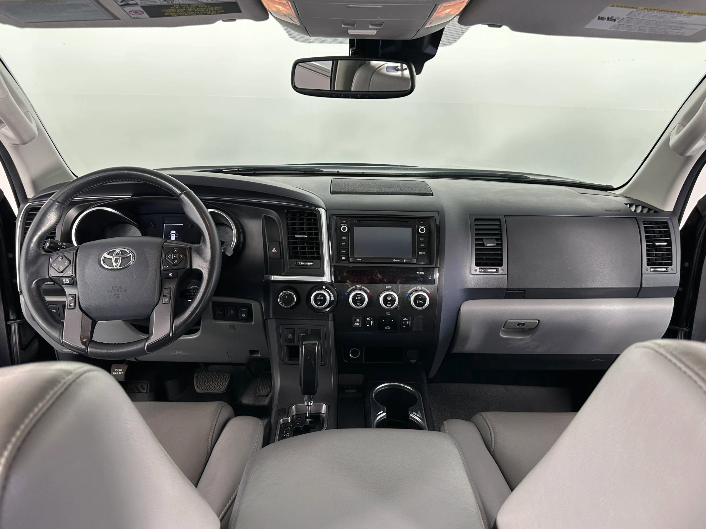 Used 2018 Toyota Sequoia Limited image 37