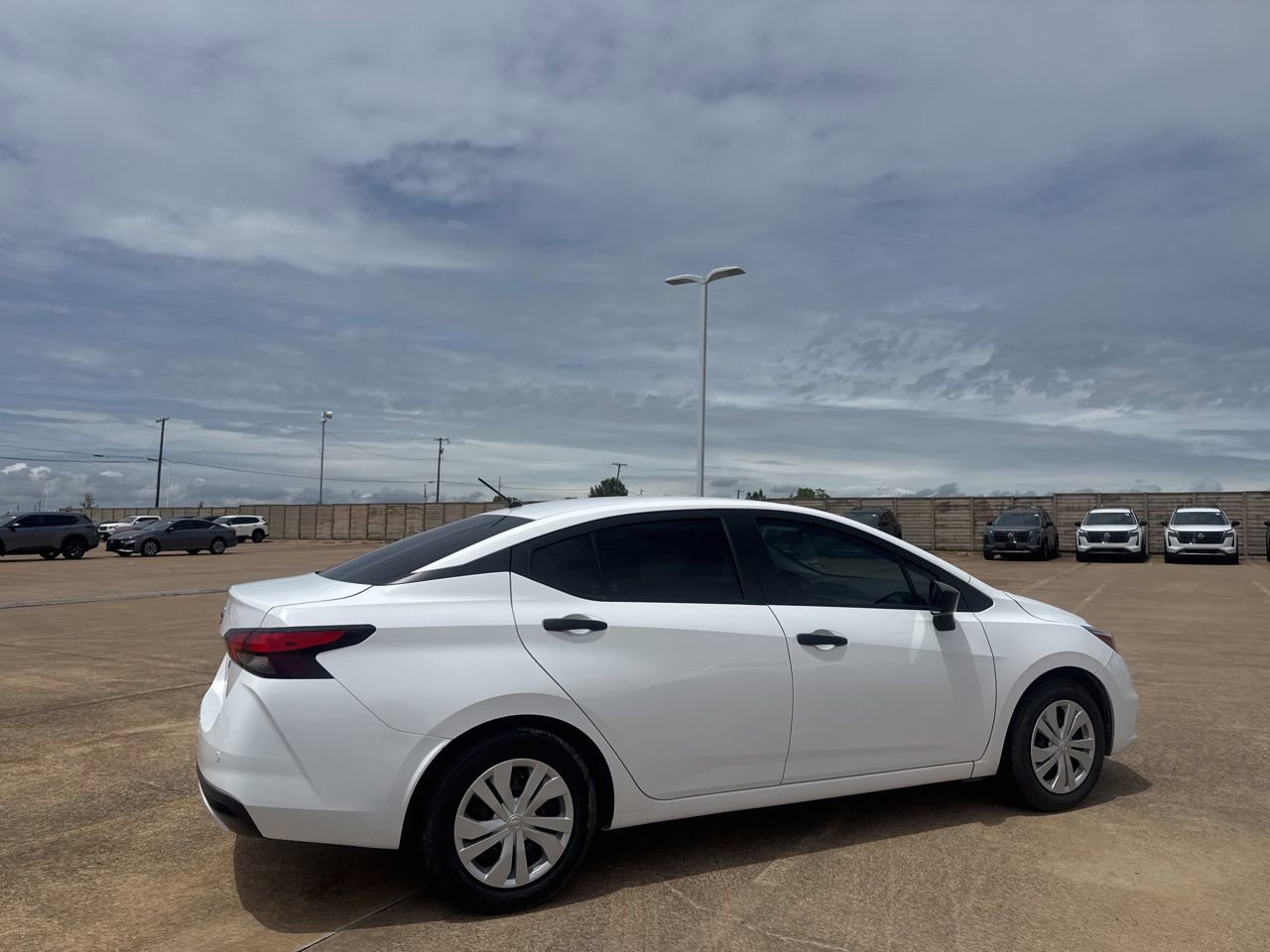 Certified 2022 Nissan Versa S FWD image 22