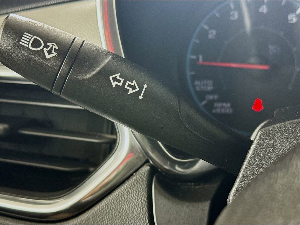 Used 2019 Chevrolet Equinox LS w/ LS Convenience Package AWD/4WD image 12