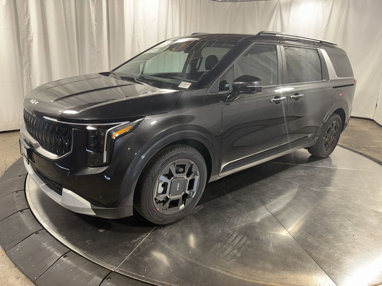 New 2026 Kia Carnival EX