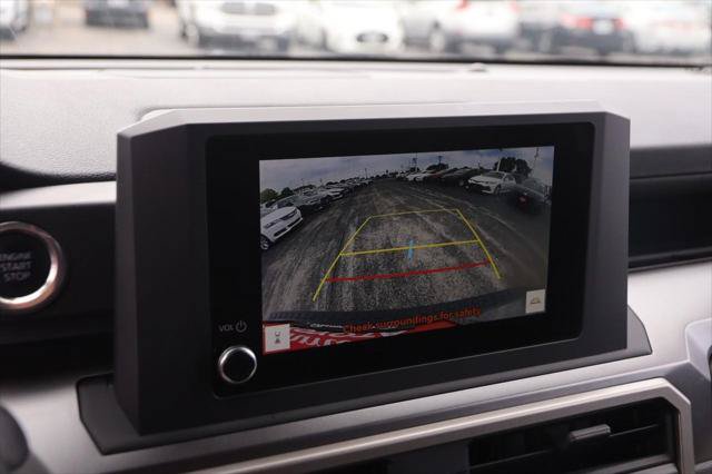Certified 2025 Toyota 4Runner SR5 AWD/4WD image 17