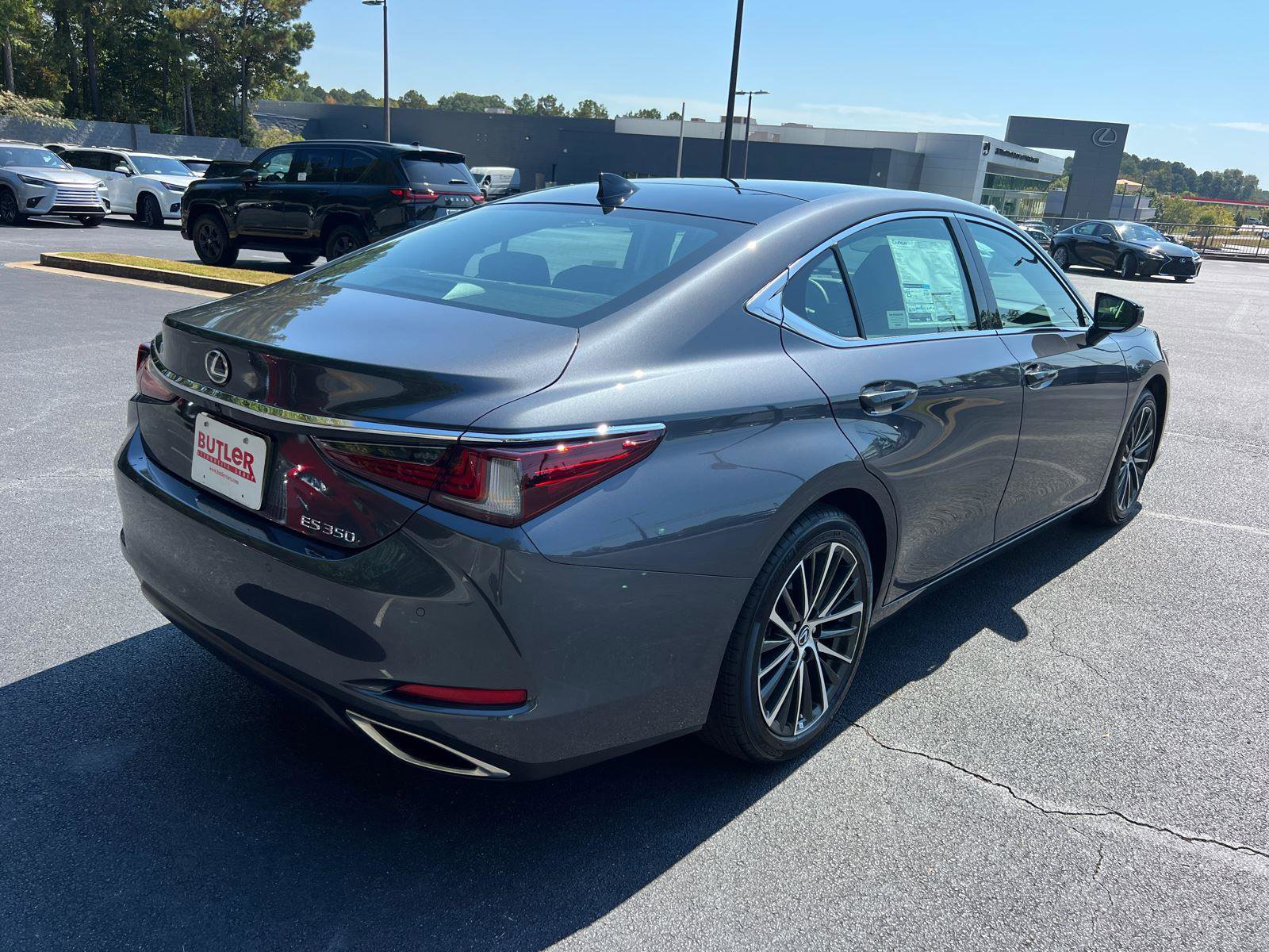 New 2025 Lexus ES 350 w/ Premium Package image 6