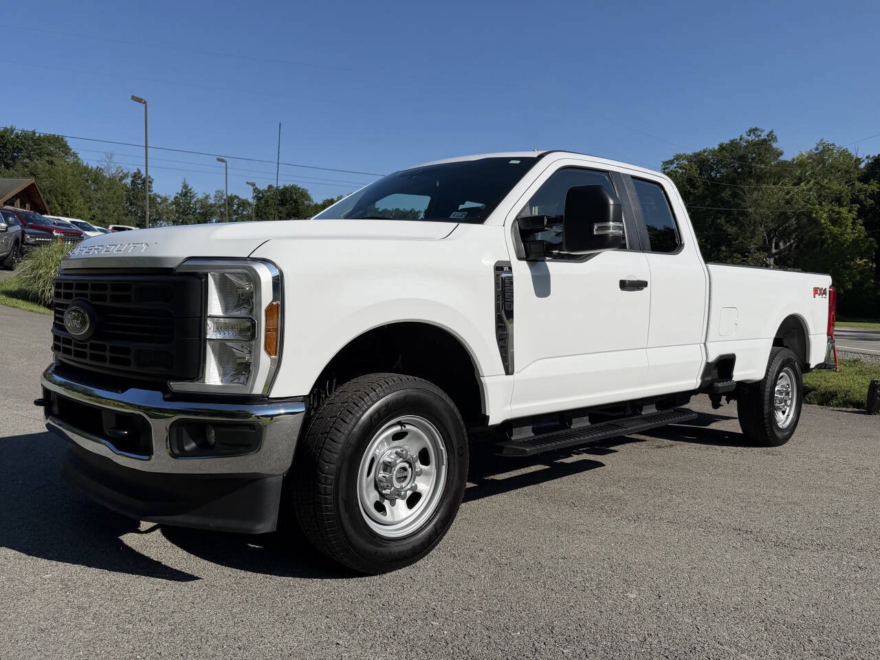 Used 2024 Ford F250 XL w/ FX4 Off-Road Package AWD/4WD image 5