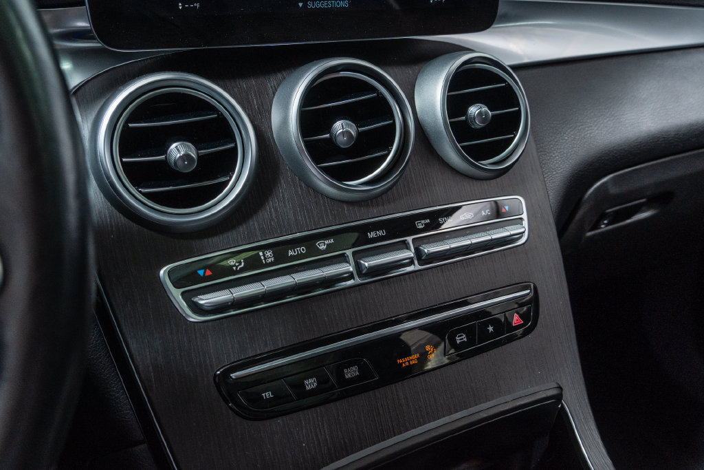 Used 2021 Mercedes-Benz GLC 300 4MATIC w/ Multimedia Package image 20