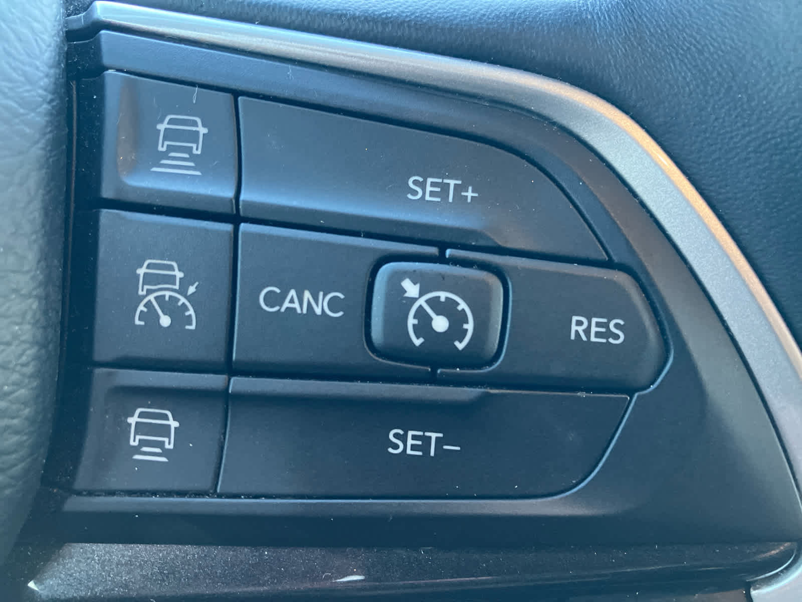 Used 2021 Jeep Grand Cherokee L Laredo w/ Luxury Tech Group I image 19