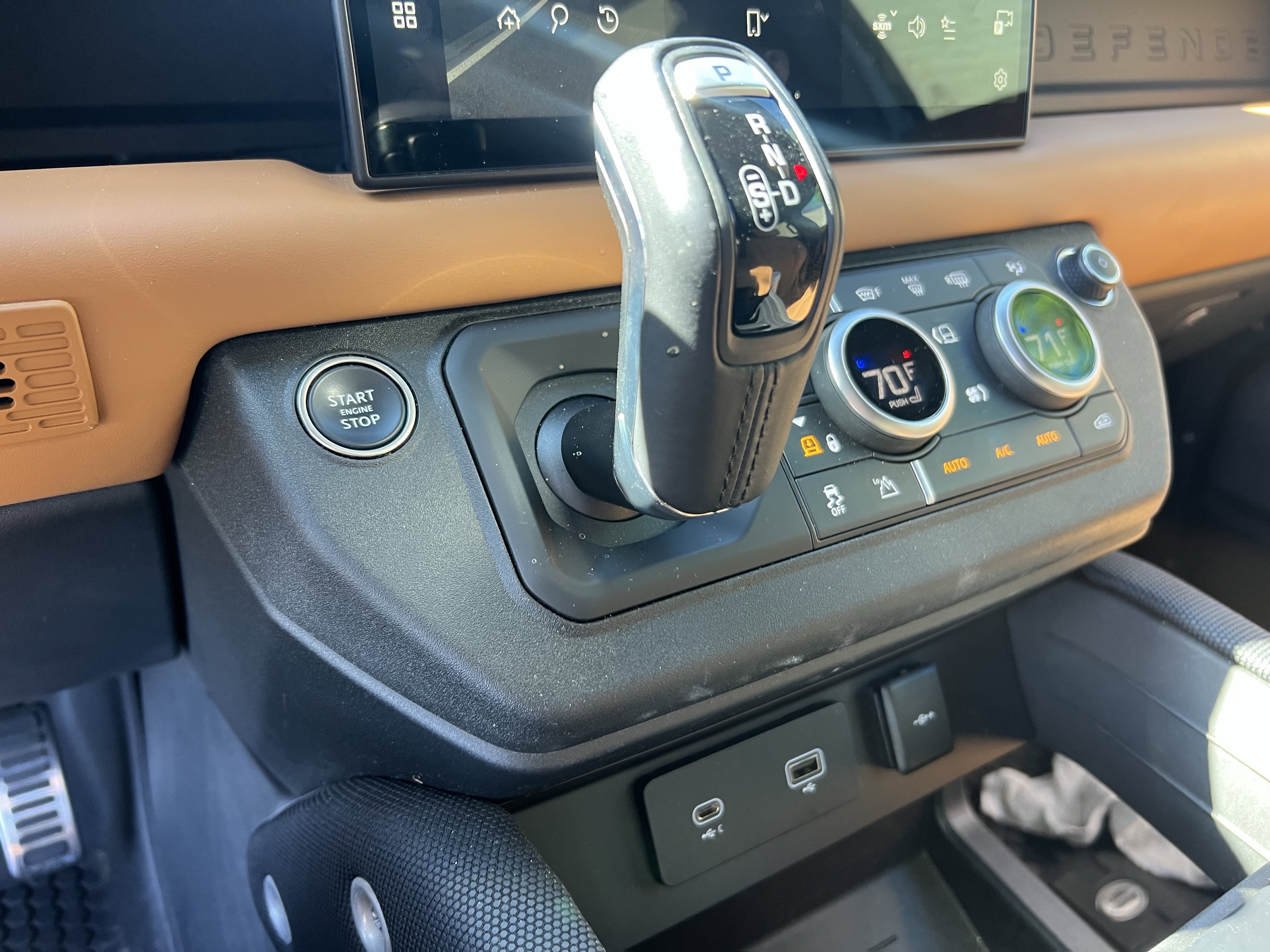 Certified 2024 Land Rover Defender 110 Carpathian Edition AWD/4WD image 28