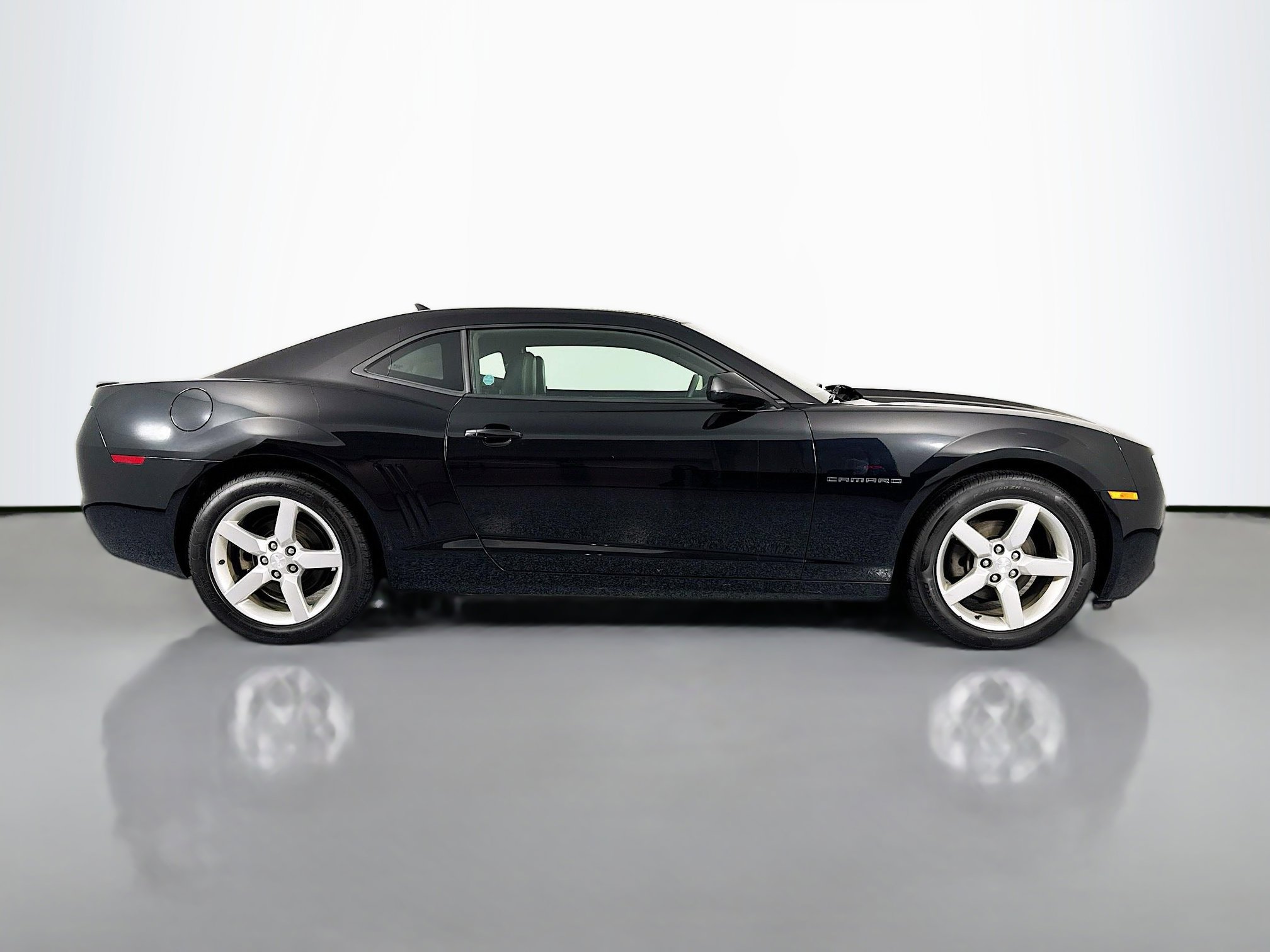 Used 2010 Chevrolet Camaro LT image 4