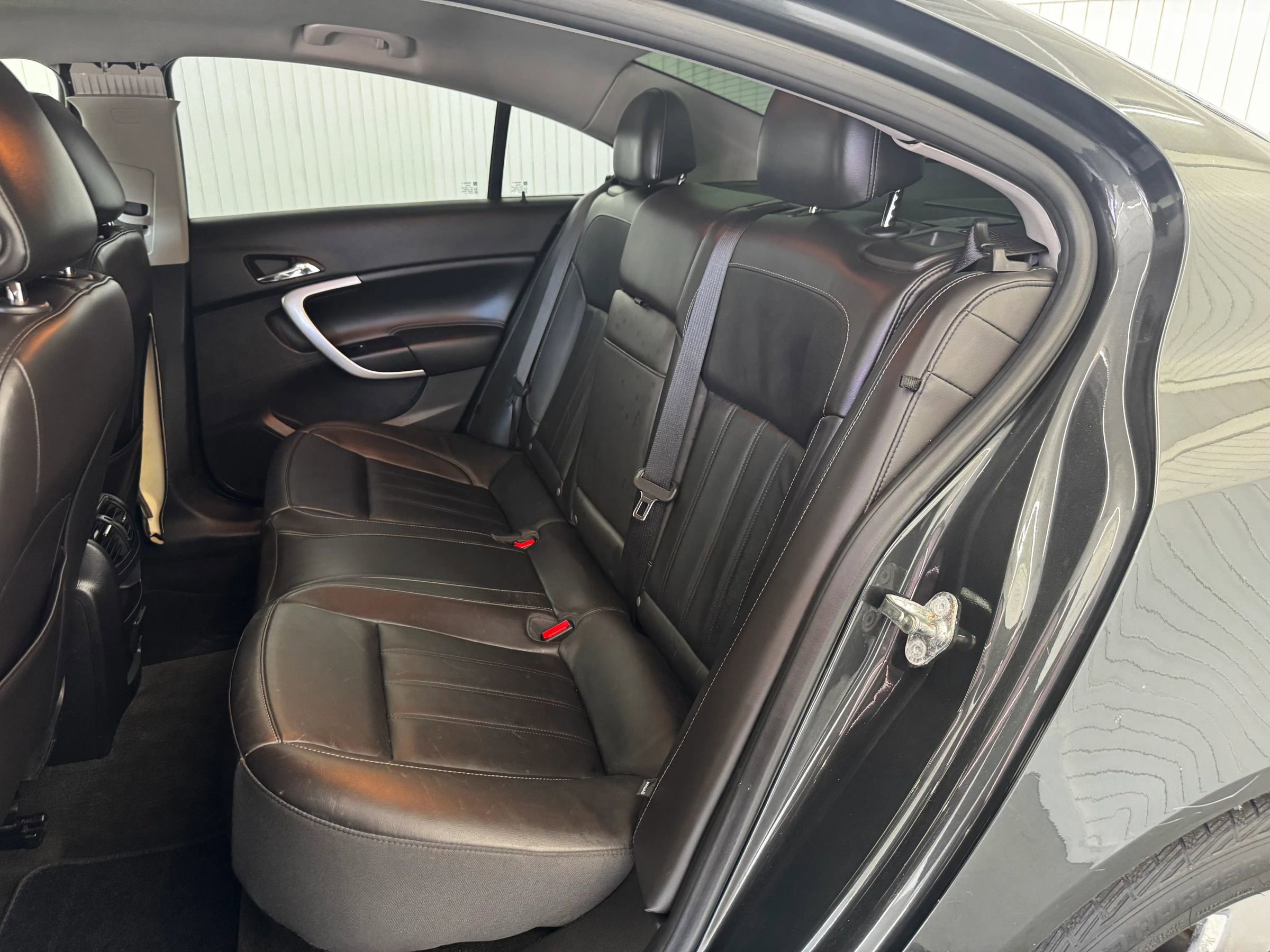 Used 2016 Buick Regal Premium w/ Driver Confidence Package #1 image 18