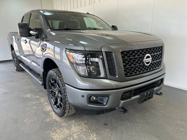 Used 2018 Nissan Titan SL w/ Midnight Edition image 1