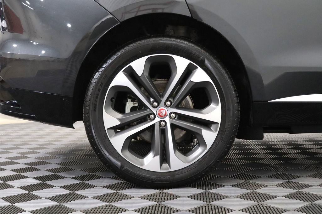 Used 2023 Jaguar F-PACE S AWD/4WD image 6