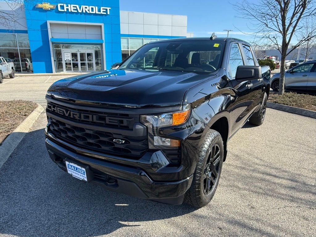 Used 2024 Chevrolet Silverado 1500 Custom w/ Turbomax Blackout Package image 9