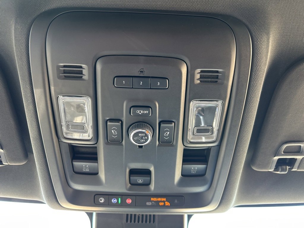 Certified 2023 Chevrolet Tahoe Z71 w/ Luxury Package image 16