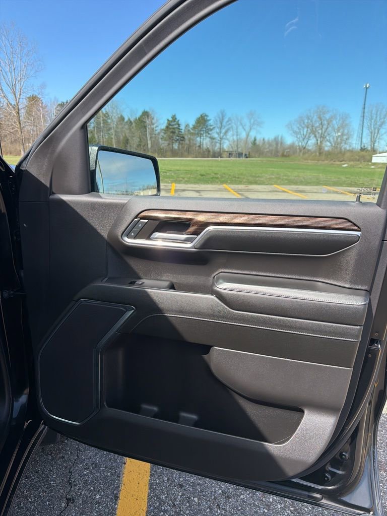 Used 2024 GMC Sierra 1500 Elevation w/ X31 Off-Road Package AWD/4WD image 19