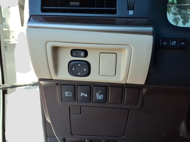 Used 2016 Lexus ES 350 w/ Luxury Package w/Wood Trim FWD image 21
