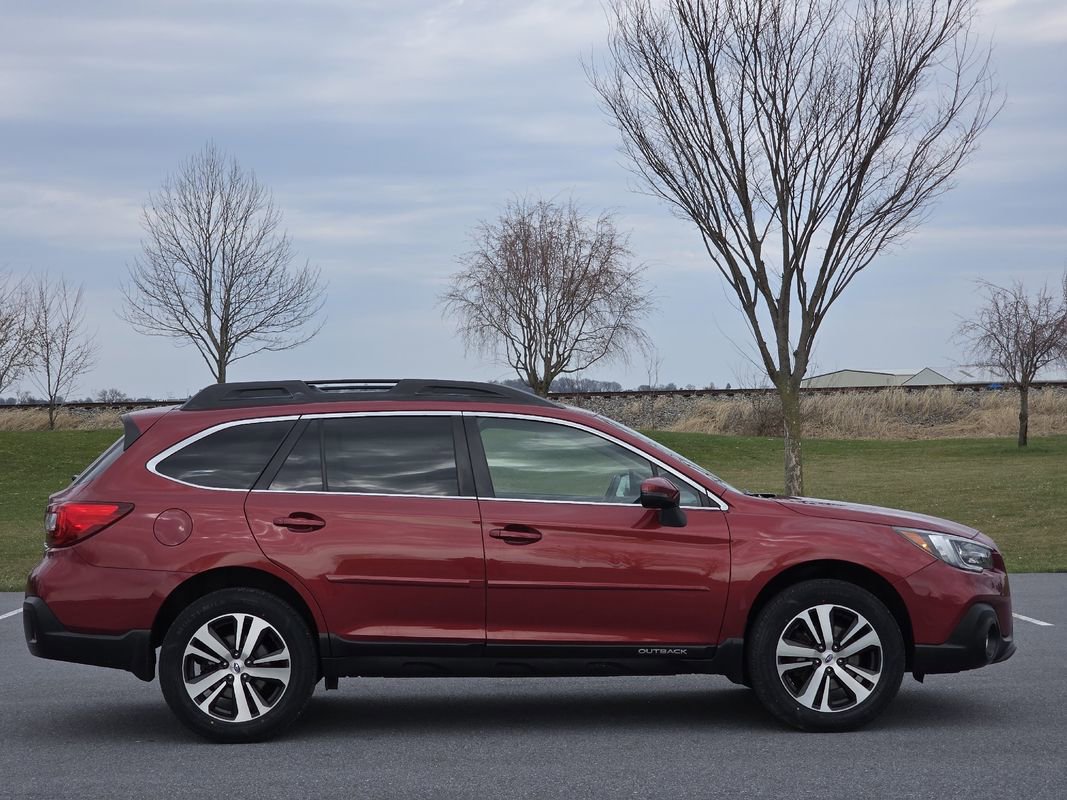 Used 2018 Subaru Outback 2.5i Limited image 9
