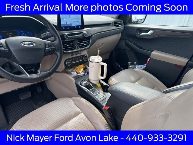 Used 2020 Ford Escape Titanium image 11