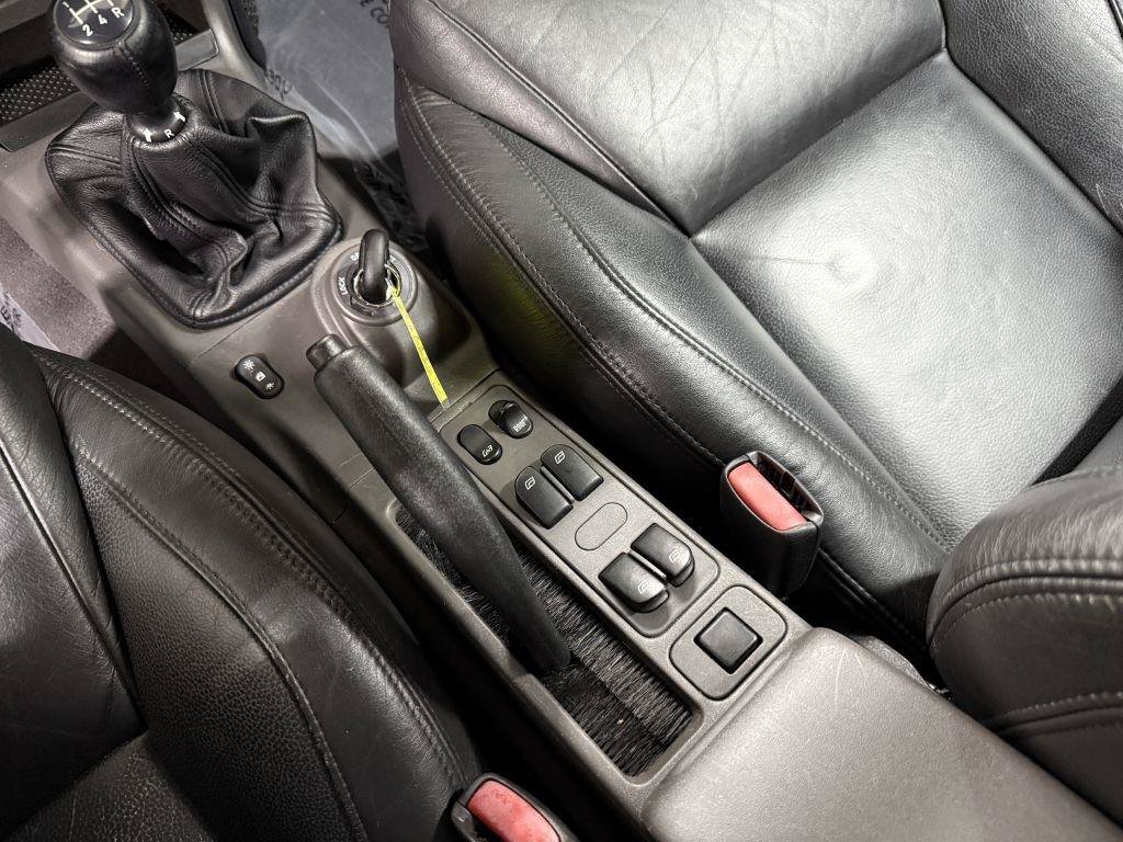 Used 2002 Saab 9-3 Viggen FWD image 23
