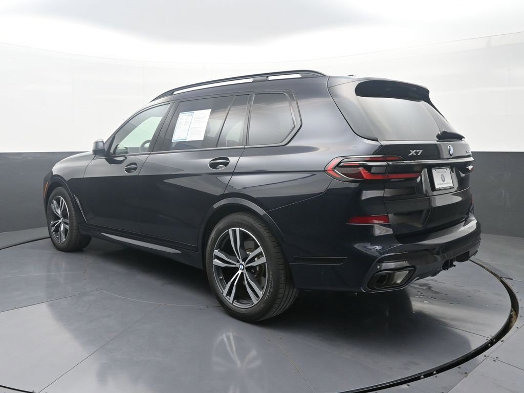 Used 2025 BMW X7 xDrive40i w/ M Sport Package image 5
