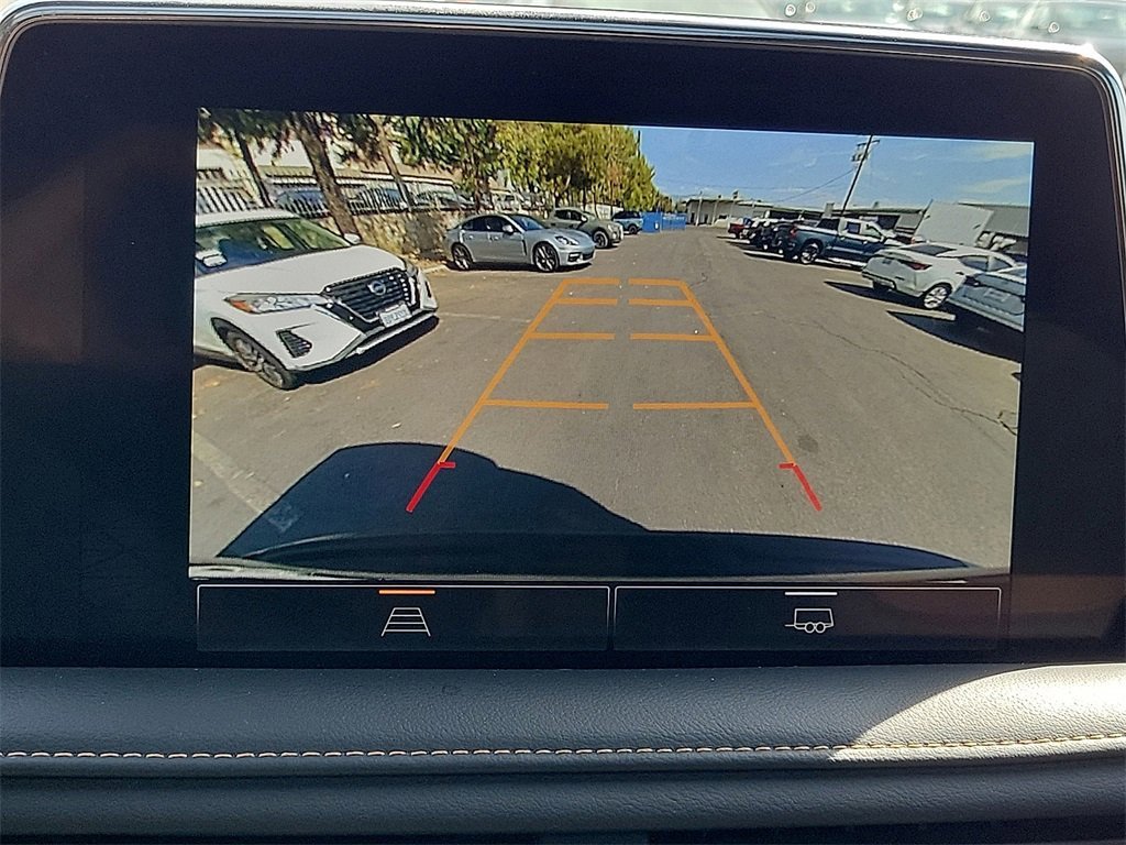 Used 2023 GMC Yukon AT4 image 11