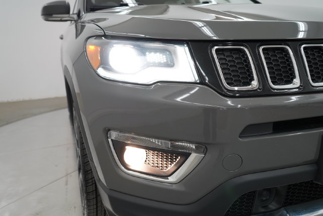 Used 2021 Jeep Compass Limited w/ Sun and Sound Group AWD/4WD image 52