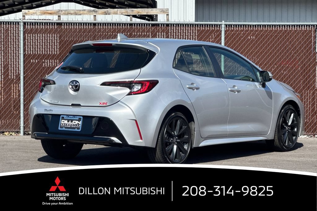 Used 2025 Toyota Corolla XSE FWD image 4