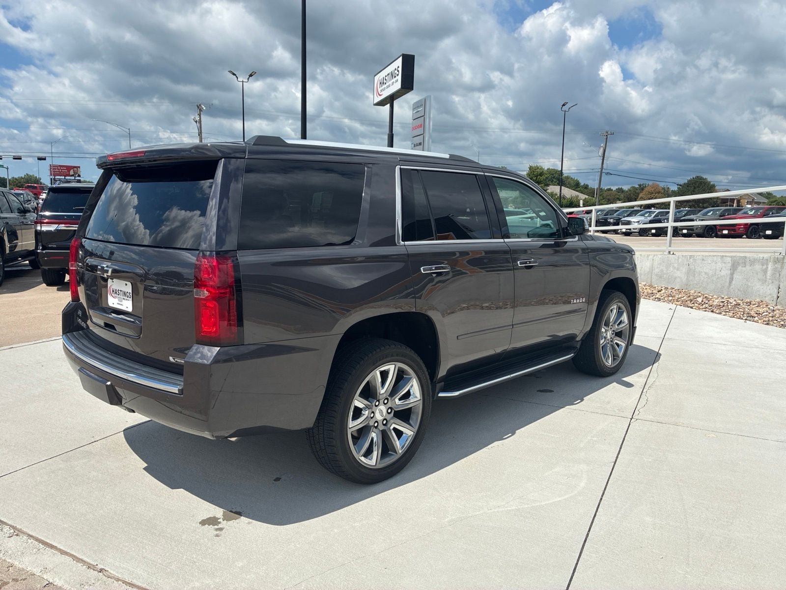 Used 2018 Chevrolet Tahoe Premier AWD/4WD image 8