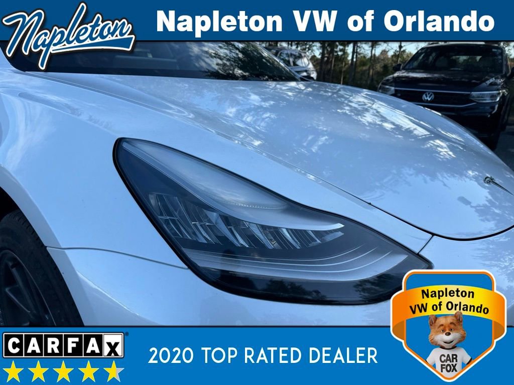 Used 2019 Tesla Model 3 Standard Range Plus image 4