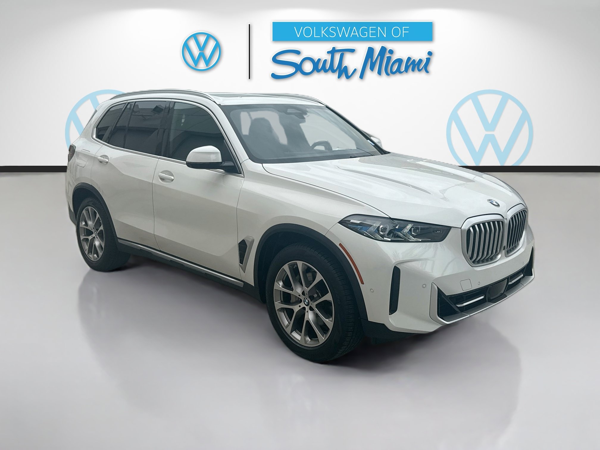 Used 2024 BMW X5 sDrive40i w/ Premium Package
