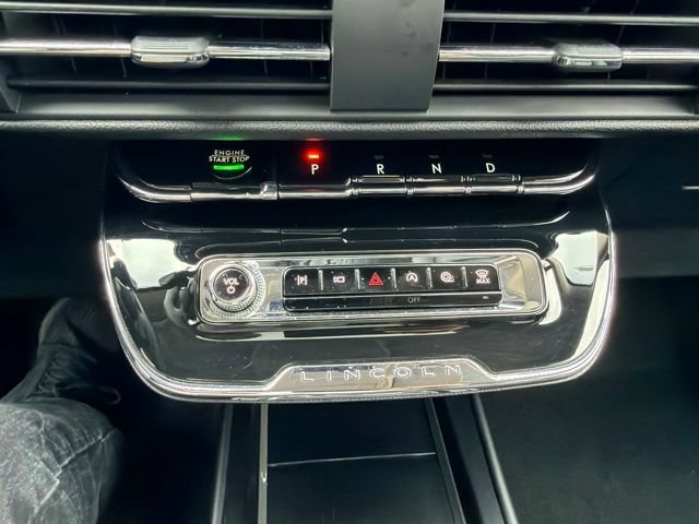 Used 2024 Lincoln Corsair AWD w/ Equipment Group 101A image 17