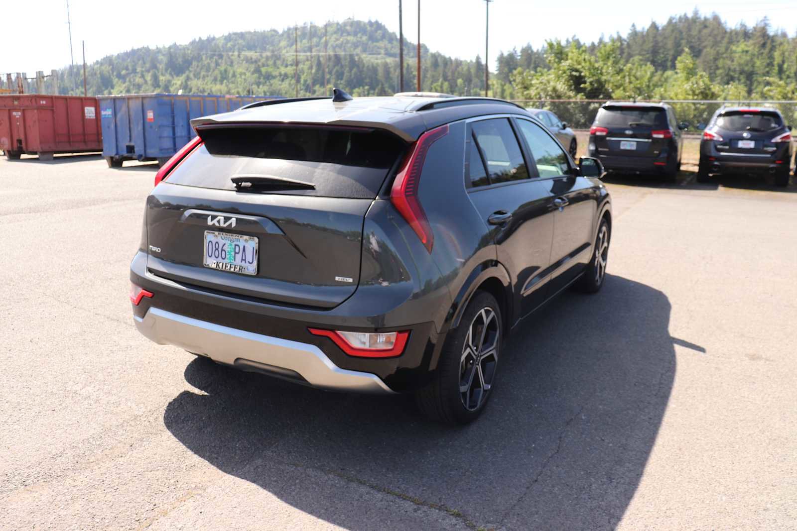 Used 2023 Kia Niro EX Touring FWD image 5