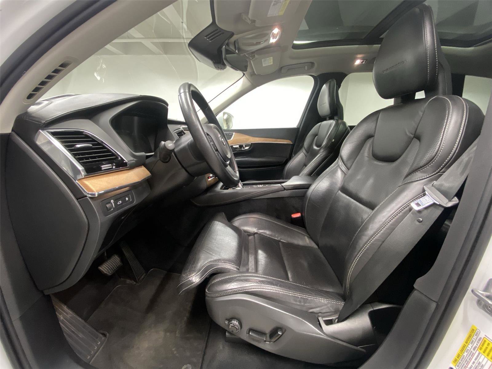 Used 2016 Volvo XC90 T8 Inscription AWD/4WD image 17