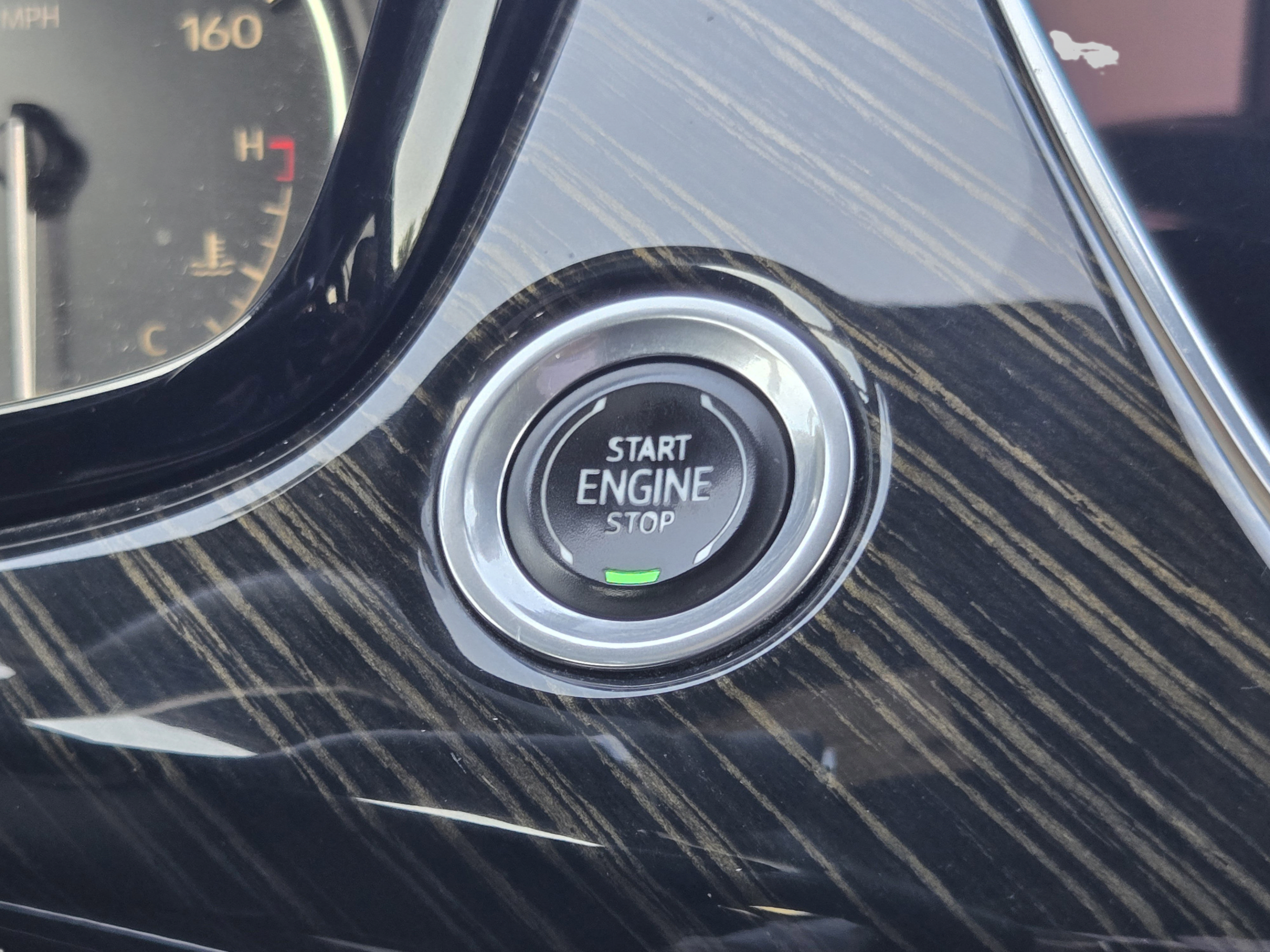 Used 2022 Cadillac XT6 Premium Luxury FWD image 33
