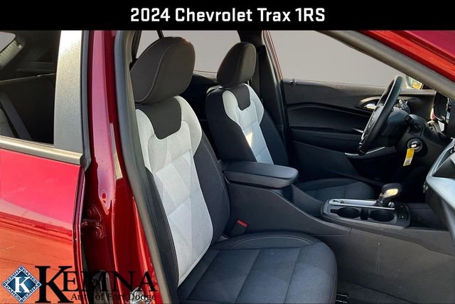Used 2024 Chevrolet Trax RS w/ Driver Confidence Package image 29