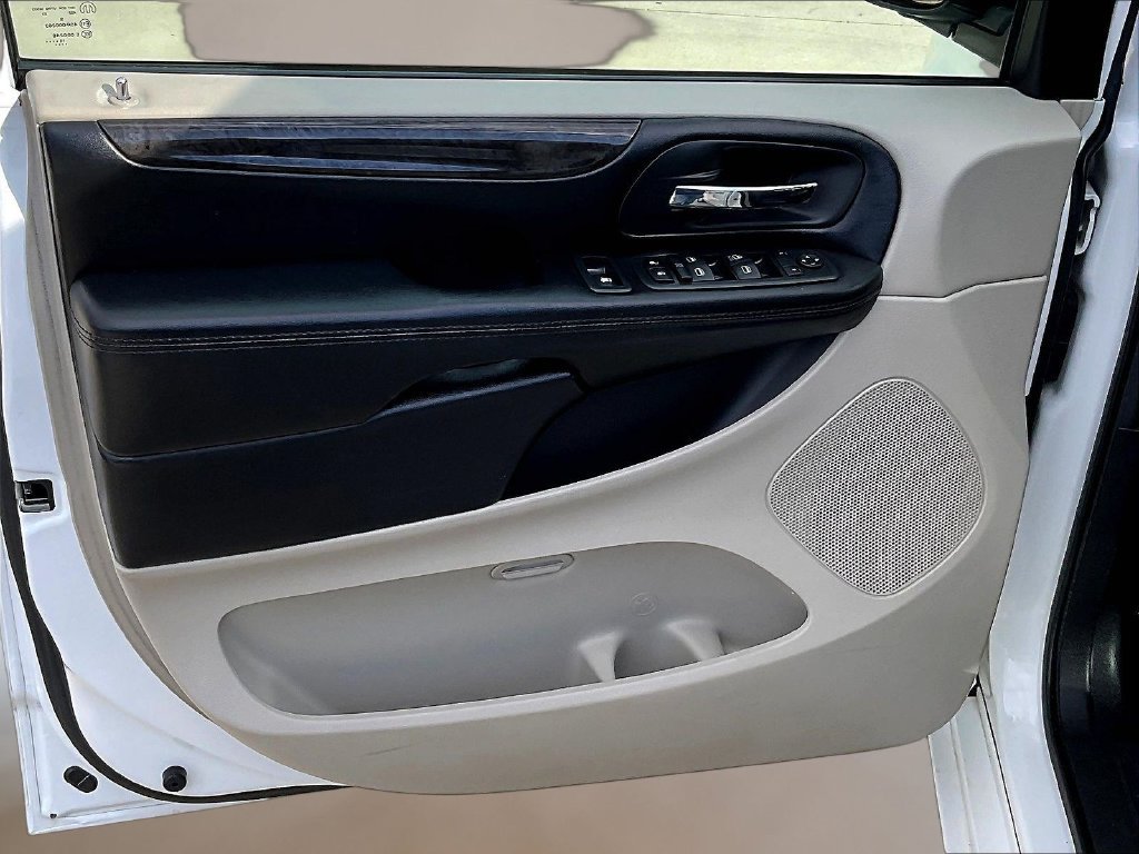 Used 2019 Dodge Grand Caravan SE w/ UConnect Hands-Free Group FWD image 20