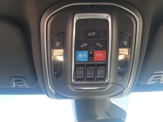 New 2024 Jeep Wagoneer L Series II w/ Convenience Group I image 19